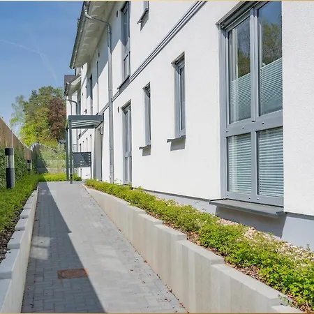 Blaubarschbude * Ostseebad Kölpinsee